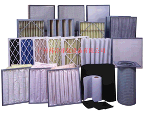 空氣過濾器按型式分類為:平板式、折褶式、袋式、卷繞式;按濾料的更換方式分:可清洗的,可清潔的,一次性使用的。