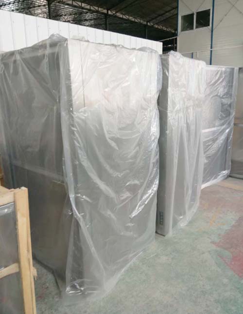 手動(dòng)升降傳遞窗經(jīng)濟(jì)實(shí)惠,不銹鋼電動(dòng)升降傳遞窗更顯檔次,使用方便。 手動(dòng)升降傳遞窗經(jīng)濟(jì)實(shí)惠,不銹鋼電動(dòng)升降傳遞窗更顯檔次,使用方便。